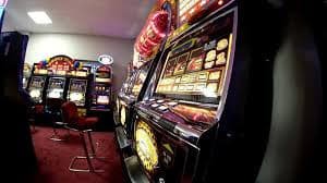 Filipino bettor placing a sports wager on jlsss from a smartphone
